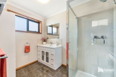 3
 
 
 
  
 
 
 2
 
 
 
  
 
 
 3
 
 
 
 
 
 
 
 10 Roberts Court, Devonport TAS 7310, Devonport - Thumbnail 8