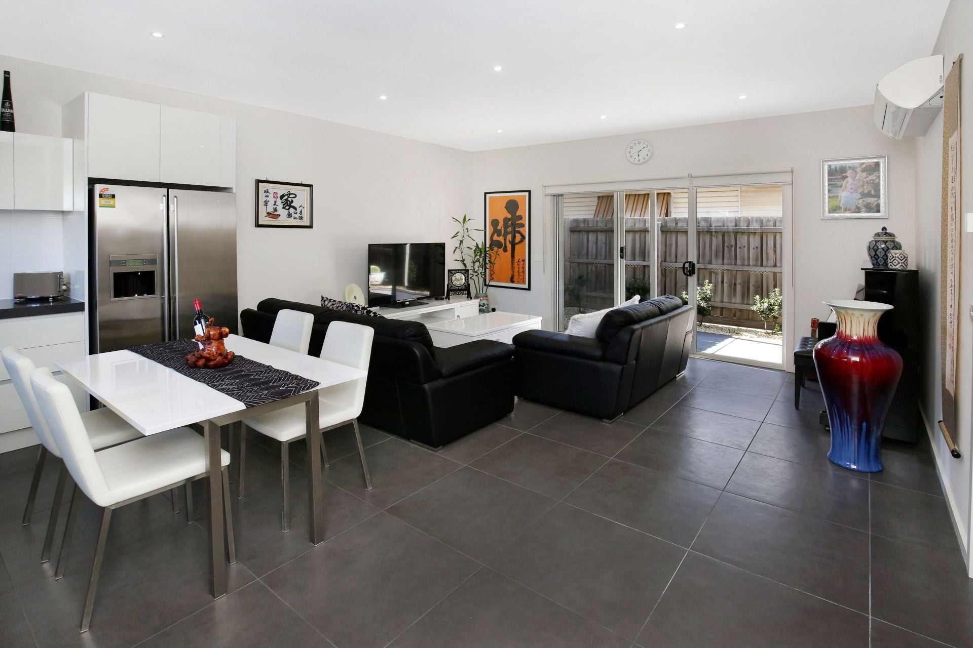 SUPERB MODERN STYLE