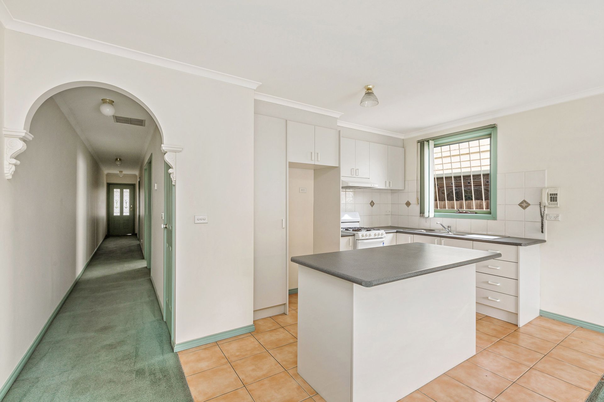 2/2 Jerrold Street, Footscray - Thumbnail 3