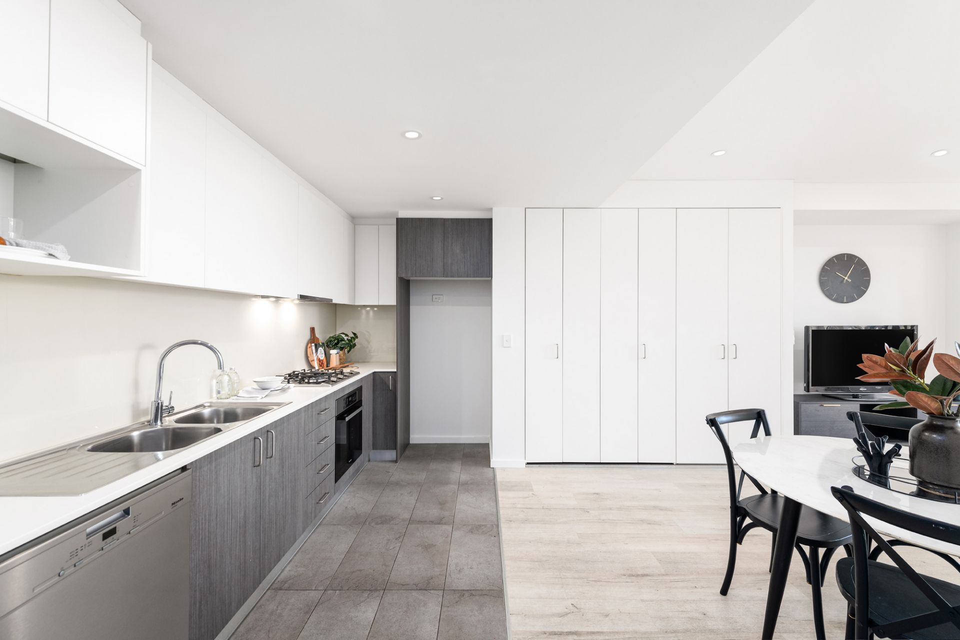203/12-14 Mandemar Avenue, Homebush West, West - Thumbnail 8