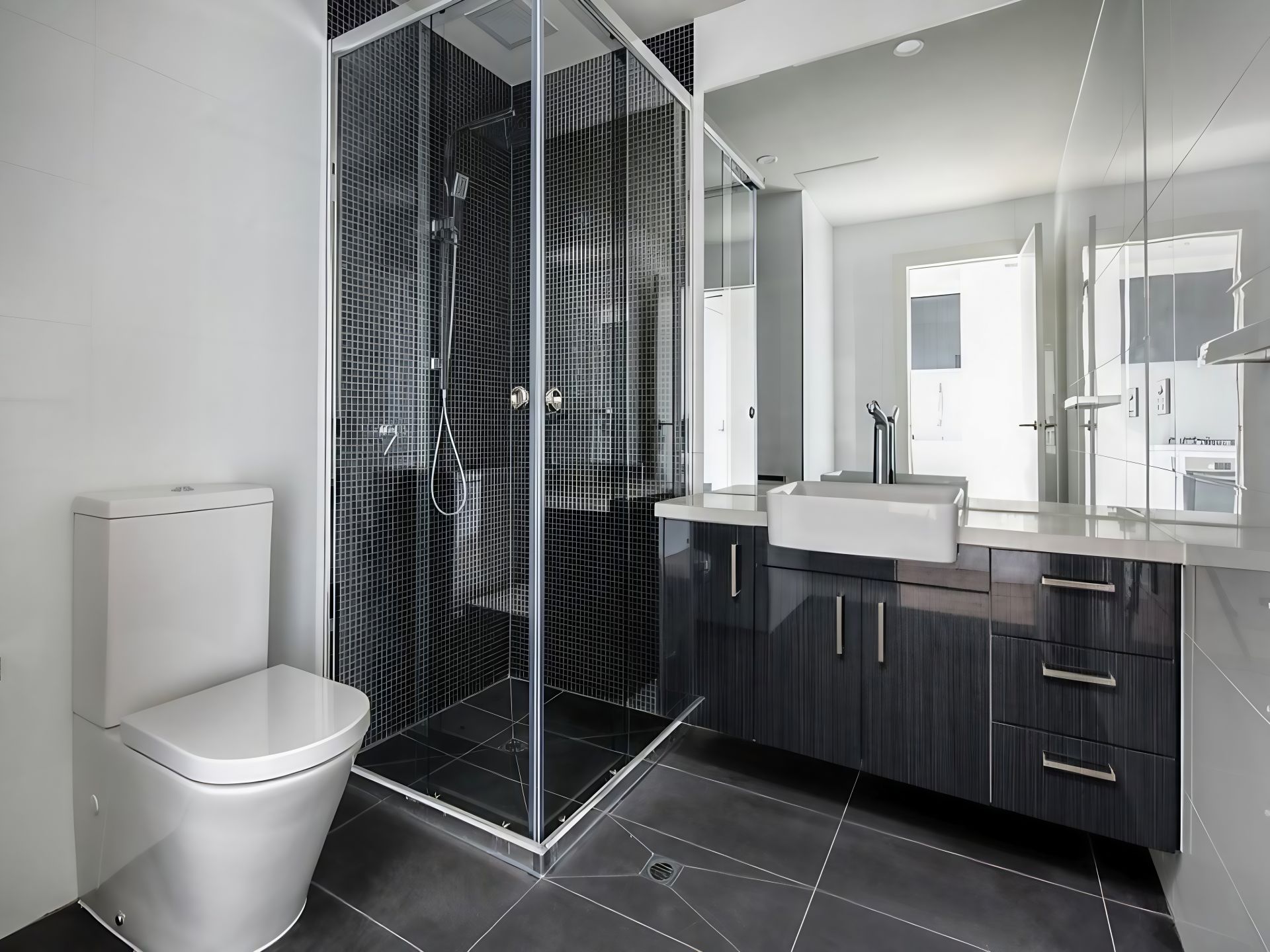 Modern Envy In The Heart Of Brunswick