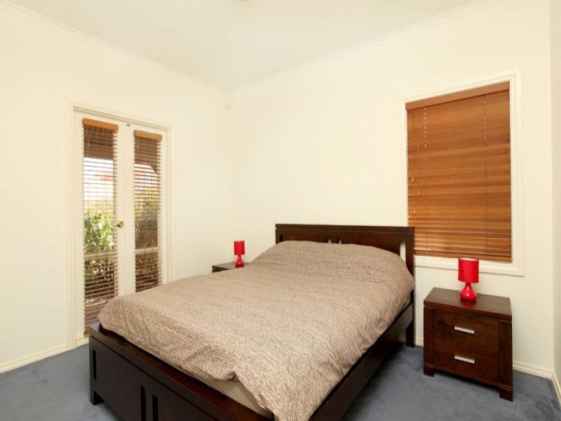 6 Millstream Way, Caroline Springs - Thumbnail 7