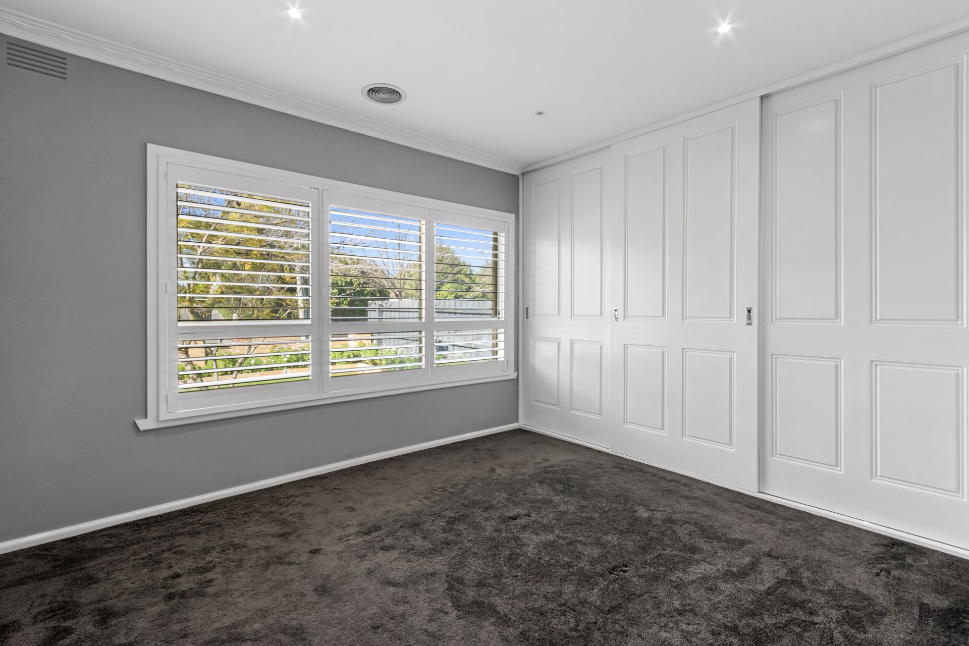 Immaculate House in Sensational Location