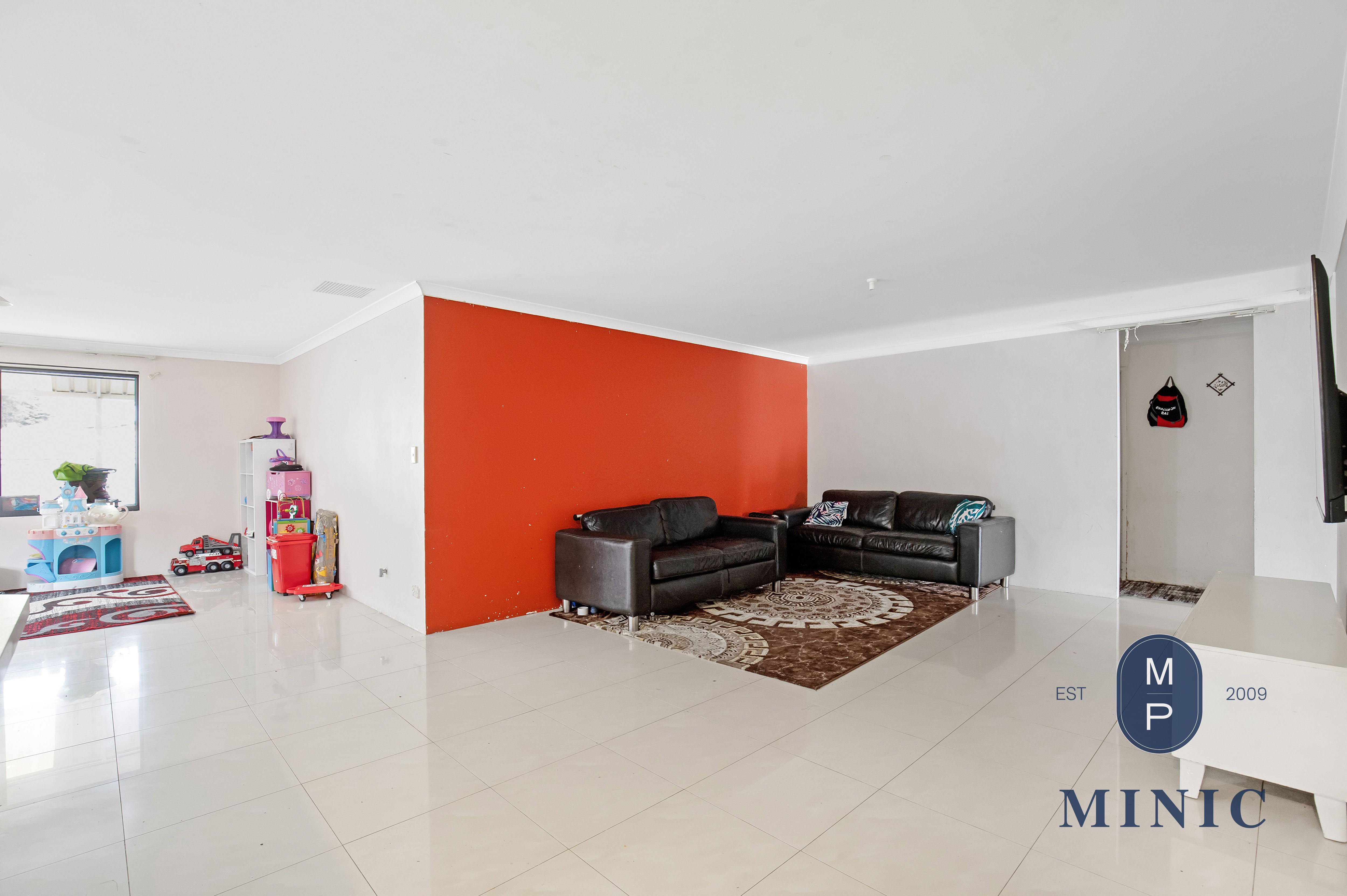 7 Mudlark Close, Langford