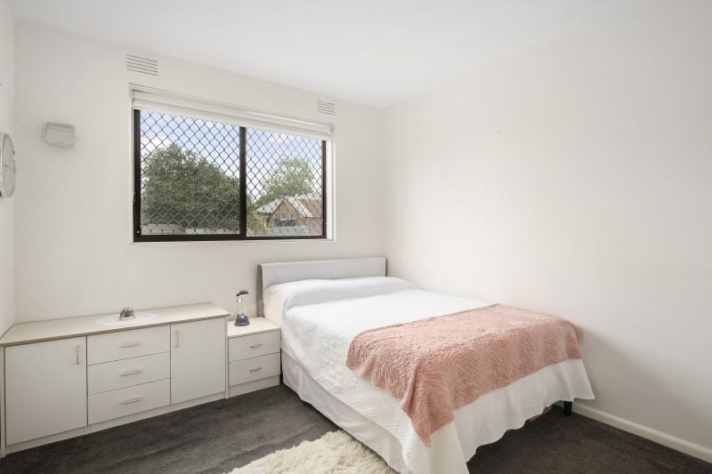 4/74 King William Street, Reservoir