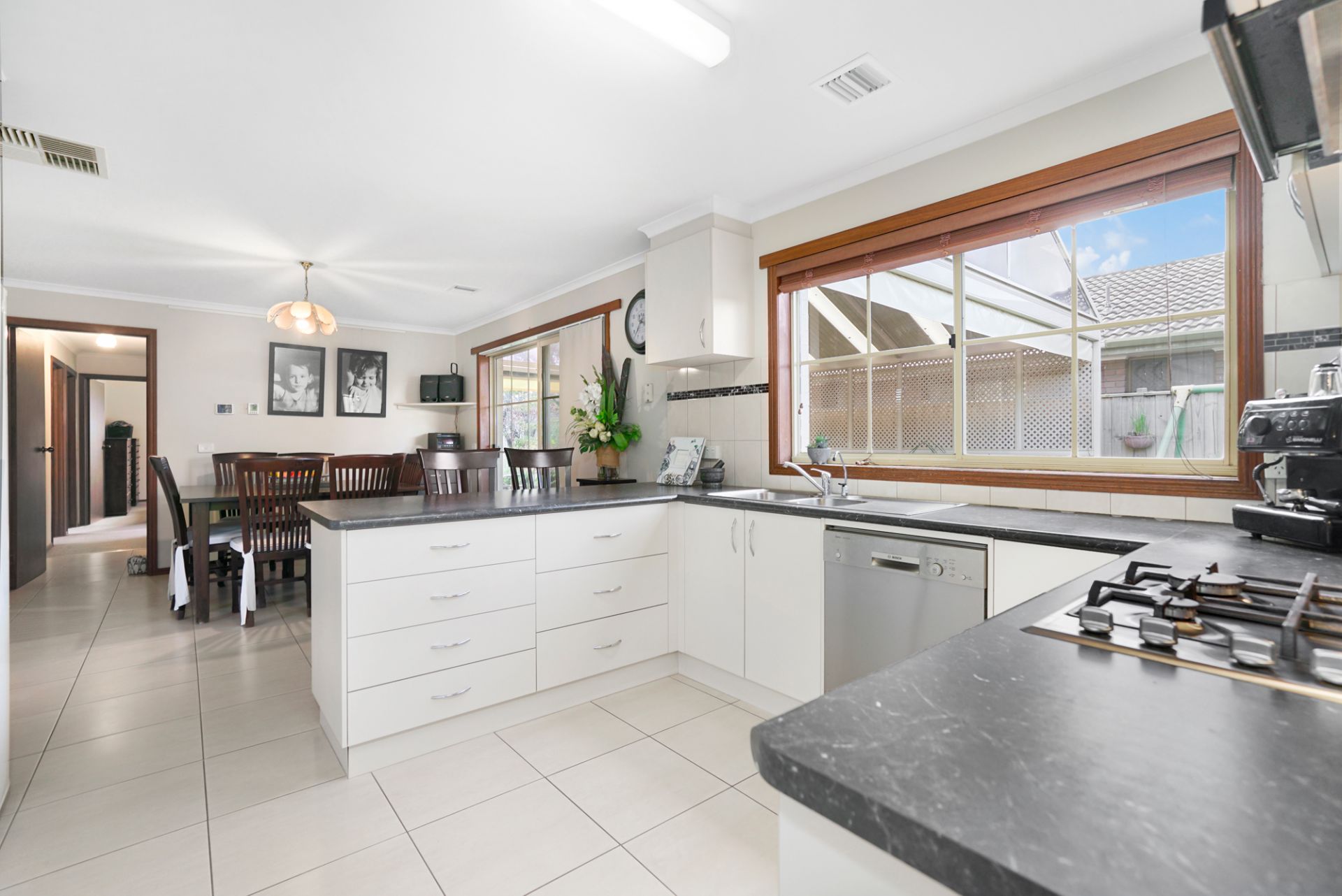 18 Hume Crescent Alfredton VIC, Alfredton - Thumbnail 6