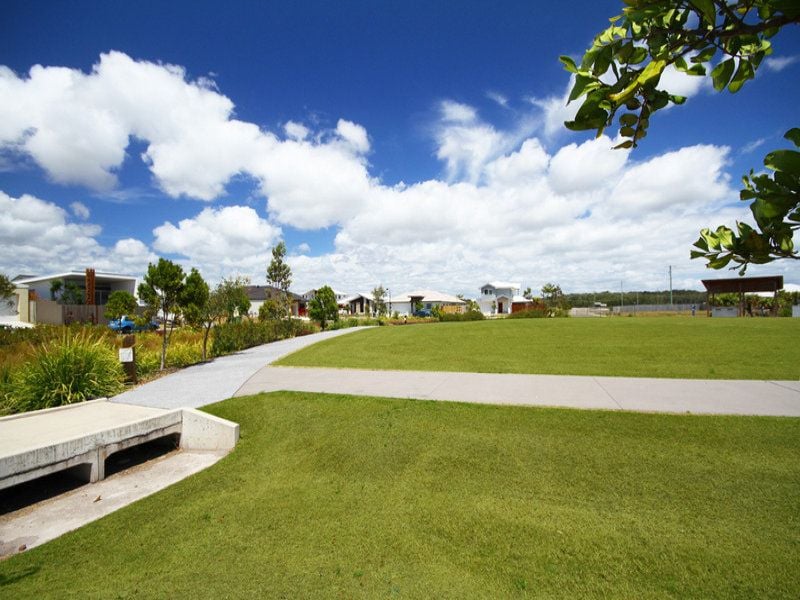 8 Reef Court Birtinya QLD, Birtinya - Thumbnail 3