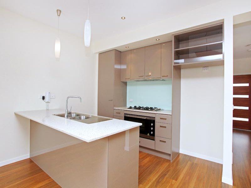 2/13 Ormesby Place, Deer Park - Thumbnail 3