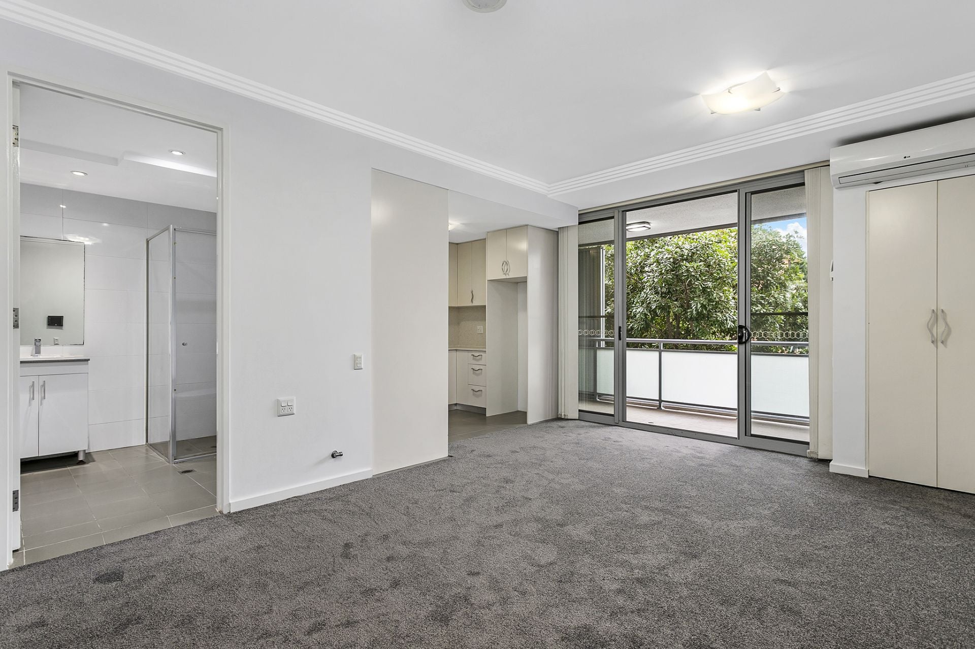 204/625-627 Princes Highway Rockdale NSW, Rockdale - Thumbnail 2