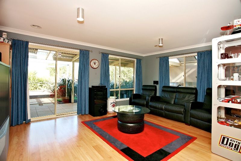 24 Hillcrest Court, Melton West - Thumbnail 5