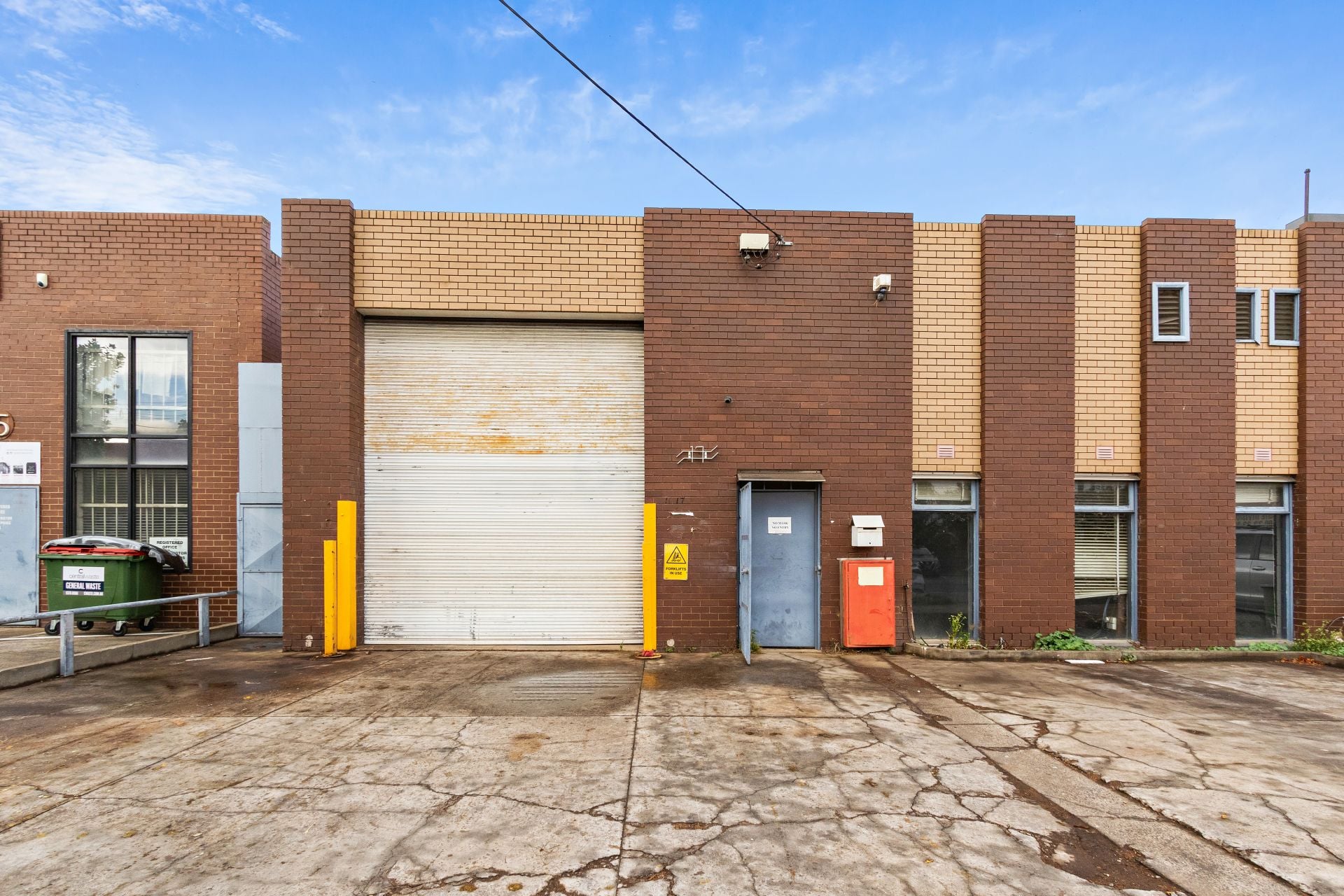 PRIME LOCATION IN THOMASTOWN