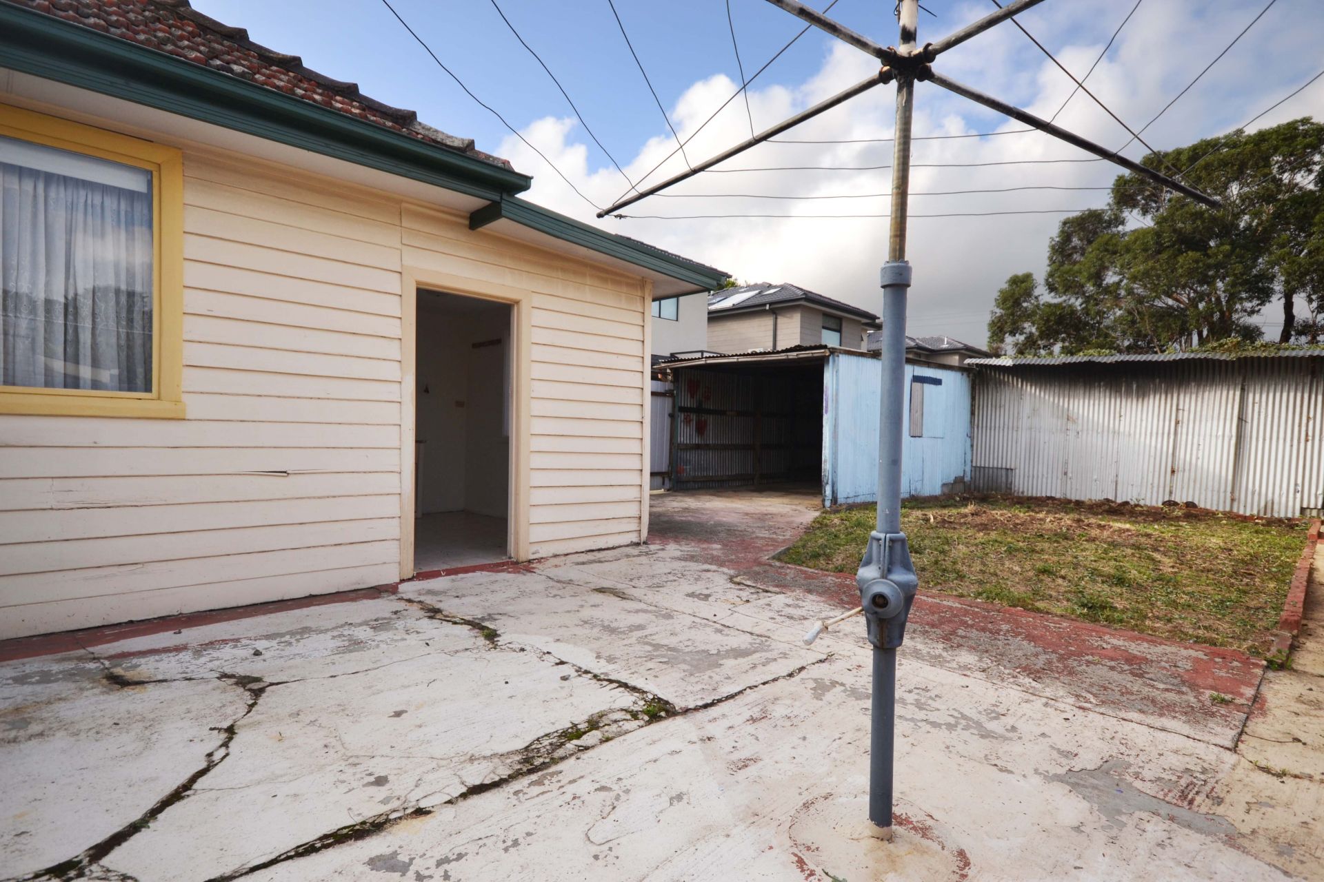 PREMIER PACKAGE ON PRESTON STREET
