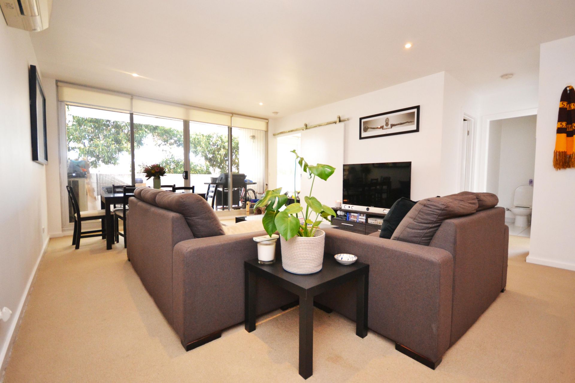 EXCLUSIVE APARTMENT LIVING