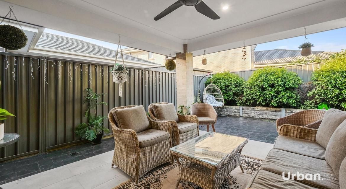 Leppington 14 Carnelian Street