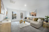 27 Chardonnay Drive, Skye VIC