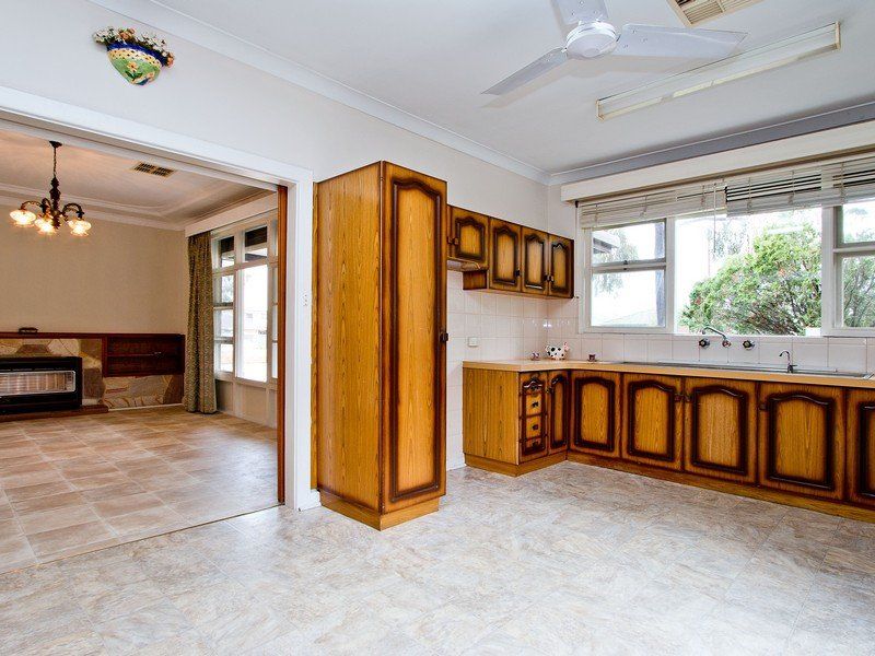 6 Atkell Avenue Campbelltown 5074
