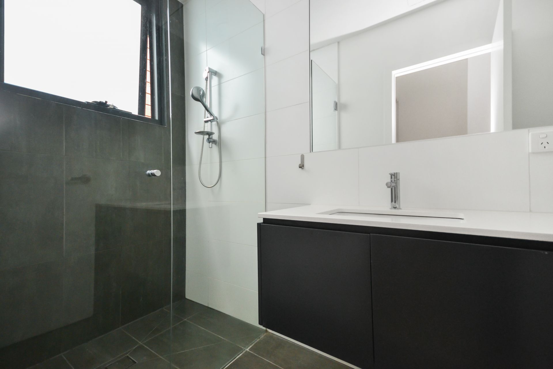 STYLISH MODERN LIVING