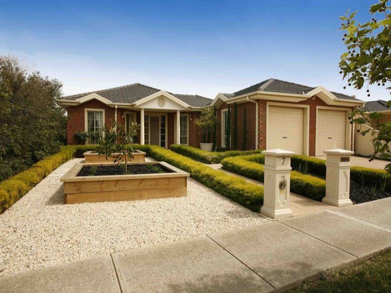 7 Seaside Close, Seabrook - Thumbnail 2