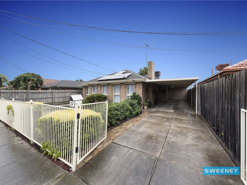 32 Robinsons Road, Deer Park - Thumbnail 2