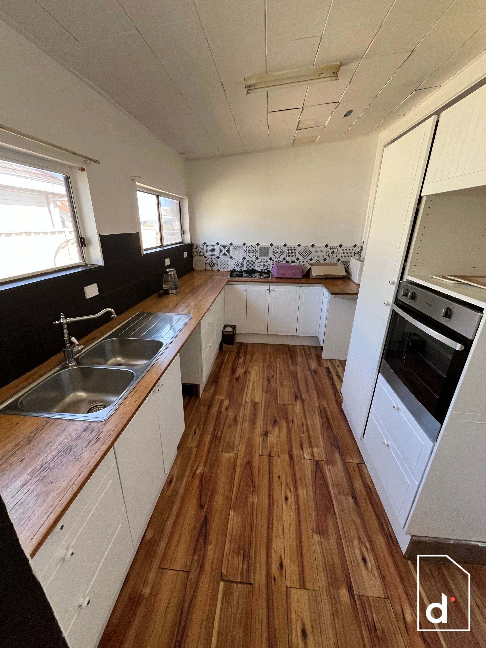 6 Corinda Road, Woonona NSW