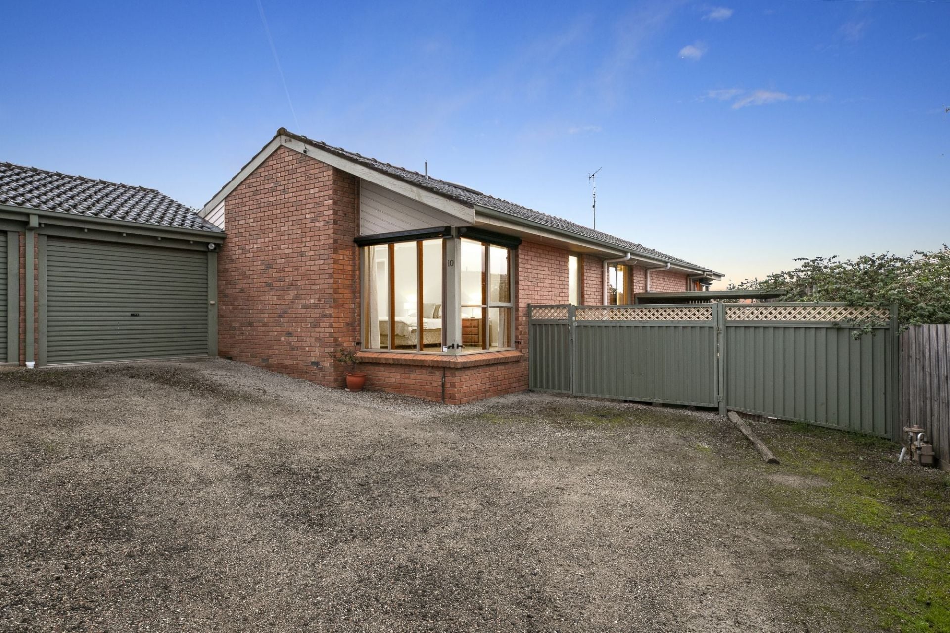 2/10 Carmichael Court Leopold VIC, Leopold - Thumbnail 2