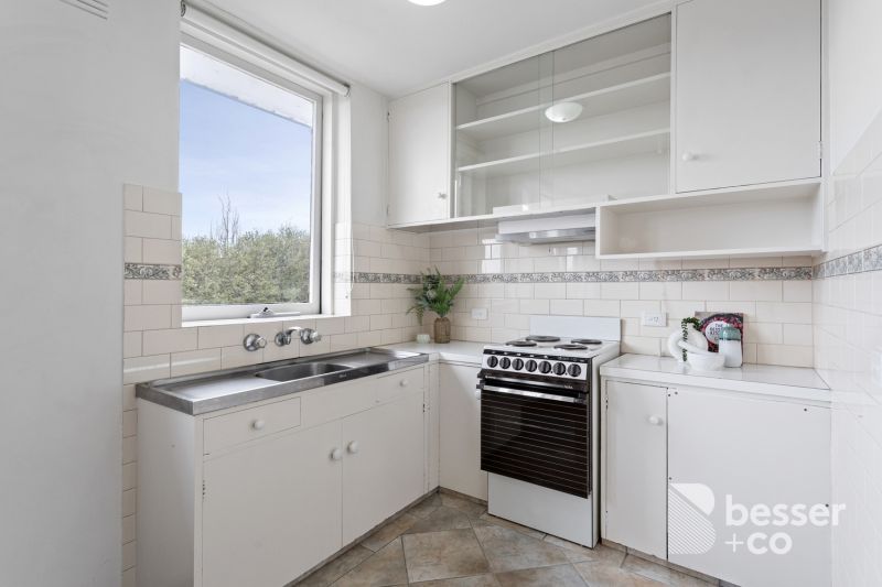 17/40 Ormond Road, Elwood - Thumbnail 4