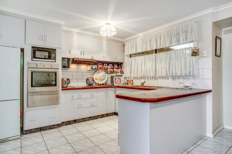 25 Delphin Avenue, Altona North - Thumbnail 4