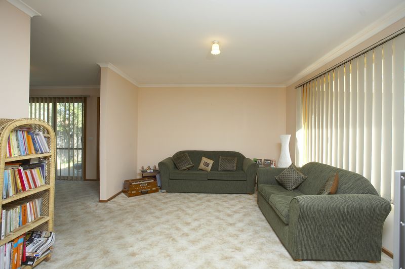 1/14 Hopkins Court, Altona Meadows - Thumbnail 4