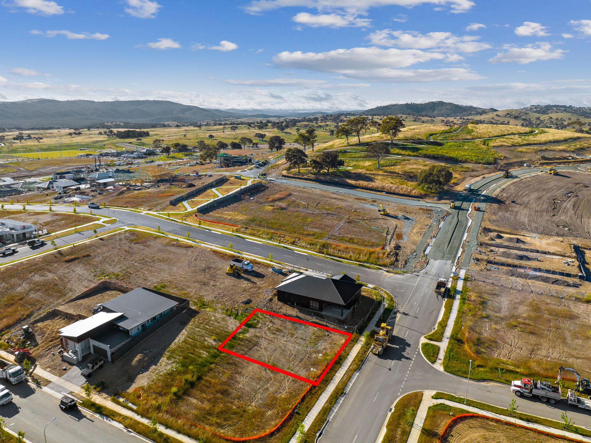 1059/117 Edward Drive, Googong White Rhino Property