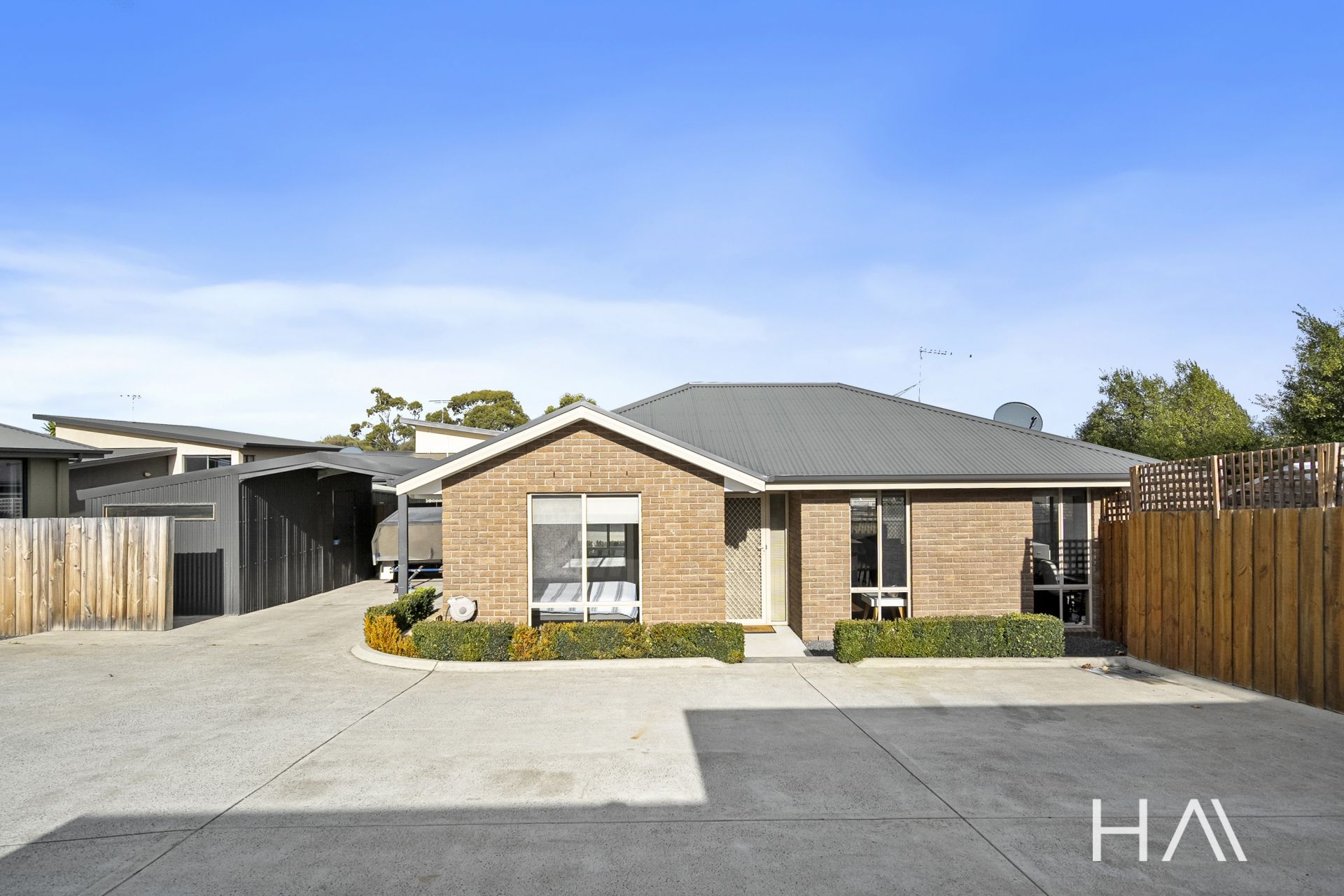 2/27 Cavenor Drive Oakdowns, Oakdowns - Thumbnail 2