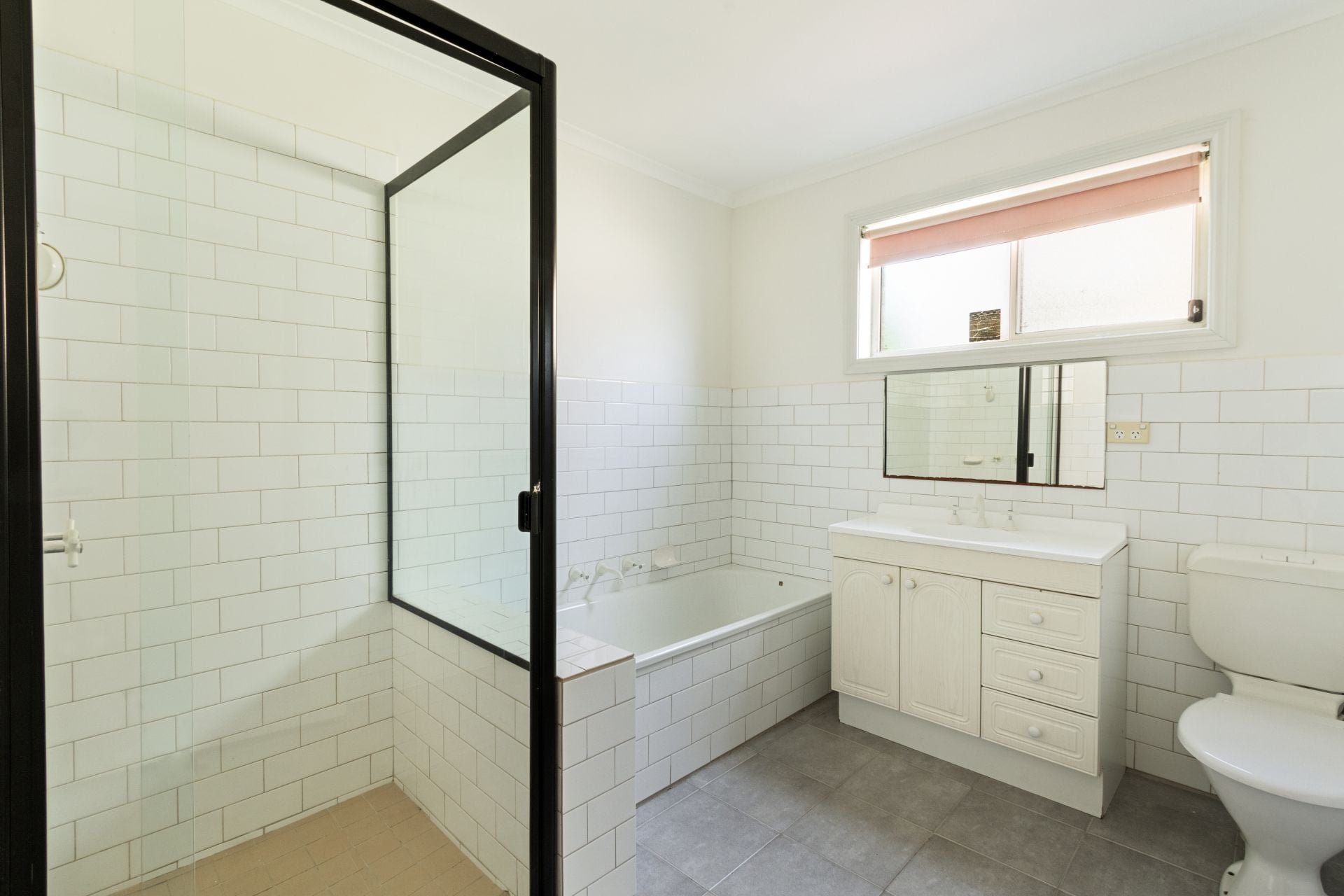 TWO BEDROOM HOME IN THOMASTOWN