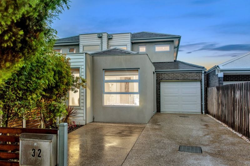 32 MacDonald Avenue, Altona North - Thumbnail 2
