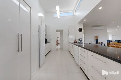 3
 
 
 
  
 
 
 2
 
 
 
  
 
 
 2
 
 
 
 
 
 
 
 32 Bluewater Crescent, Shearwater TAS 7307, Shearwater - Thumbnail 7