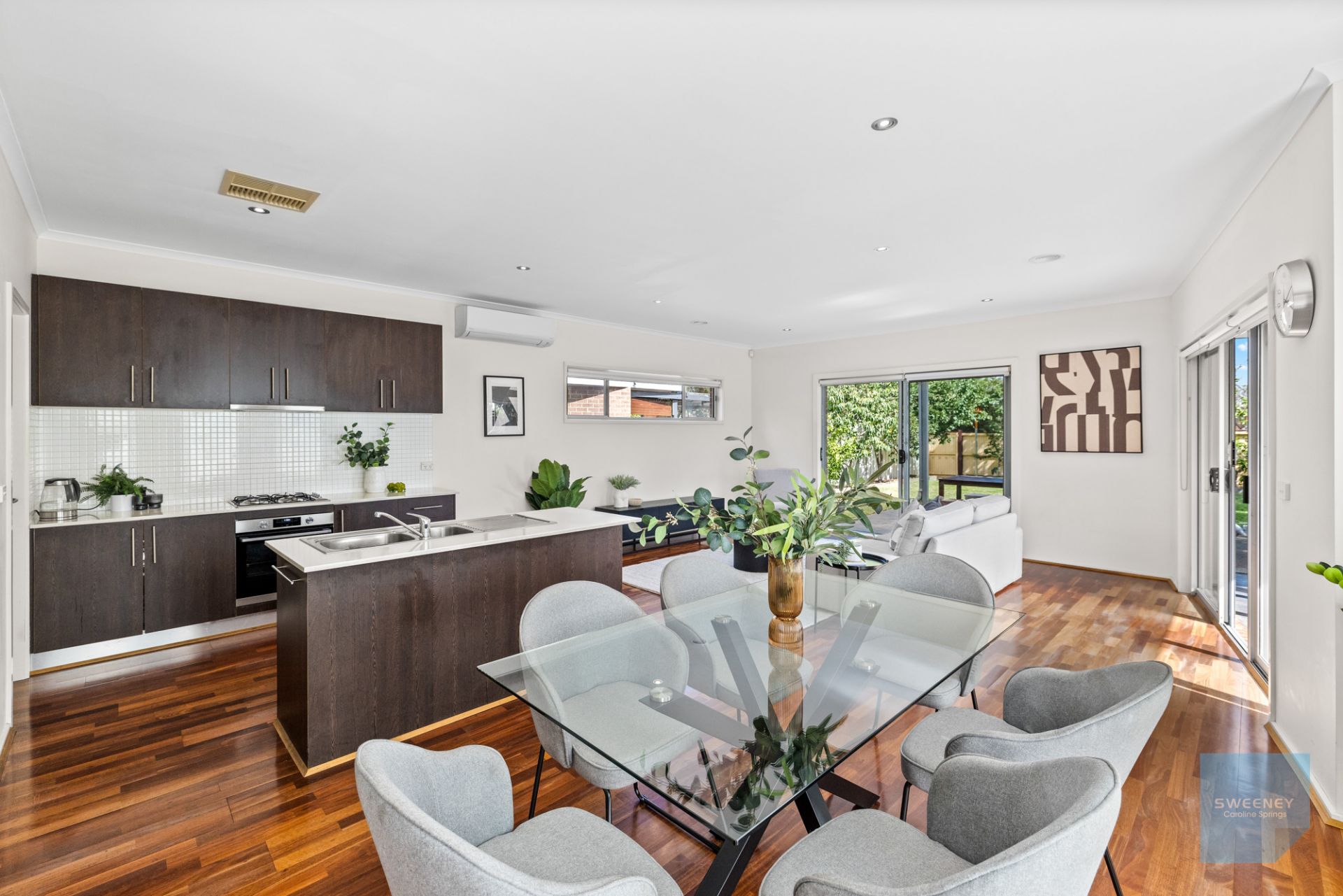 13 Beacon Lane, Caroline Springs - Thumbnail 5