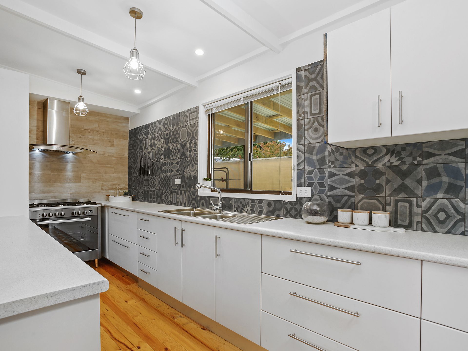 43 Montrose Avenue, Apollo Bay - Thumbnail 3
