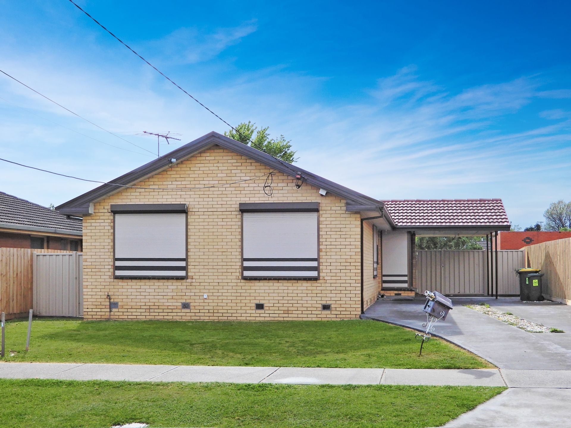 Immaculate Home In Great Location!