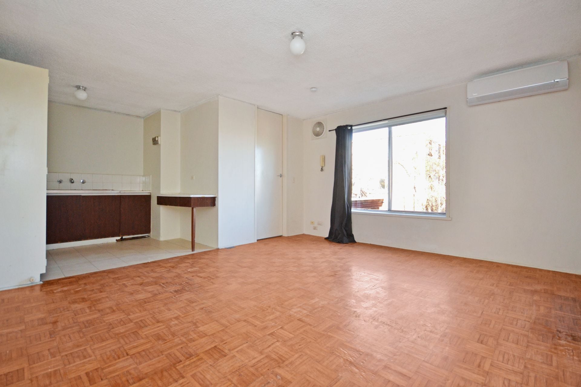 LOW MAINTENANCE LIVING IN THE HEART OF PRESTON!
