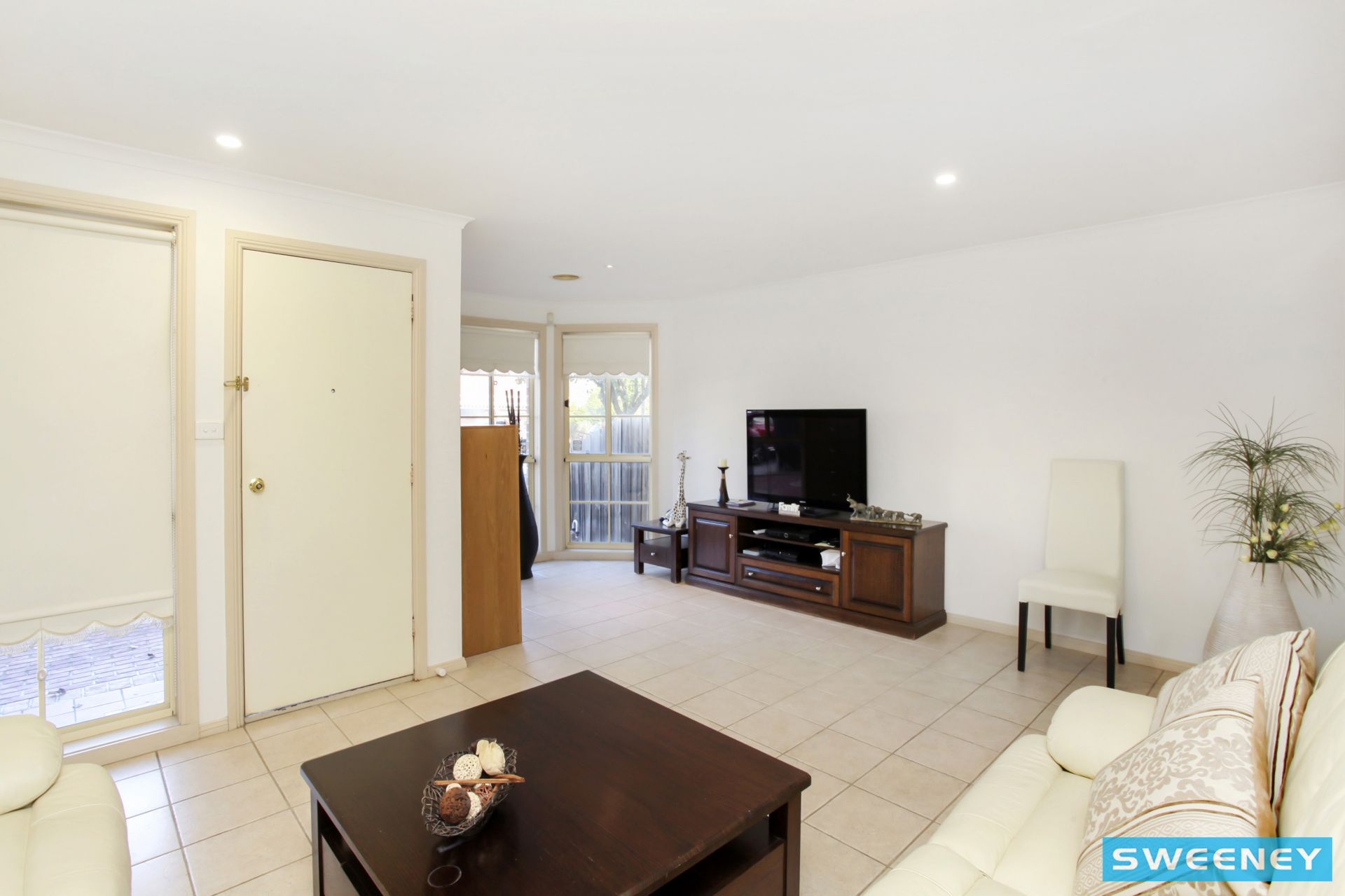 106 Catherine Drive, Hillside - Thumbnail 3