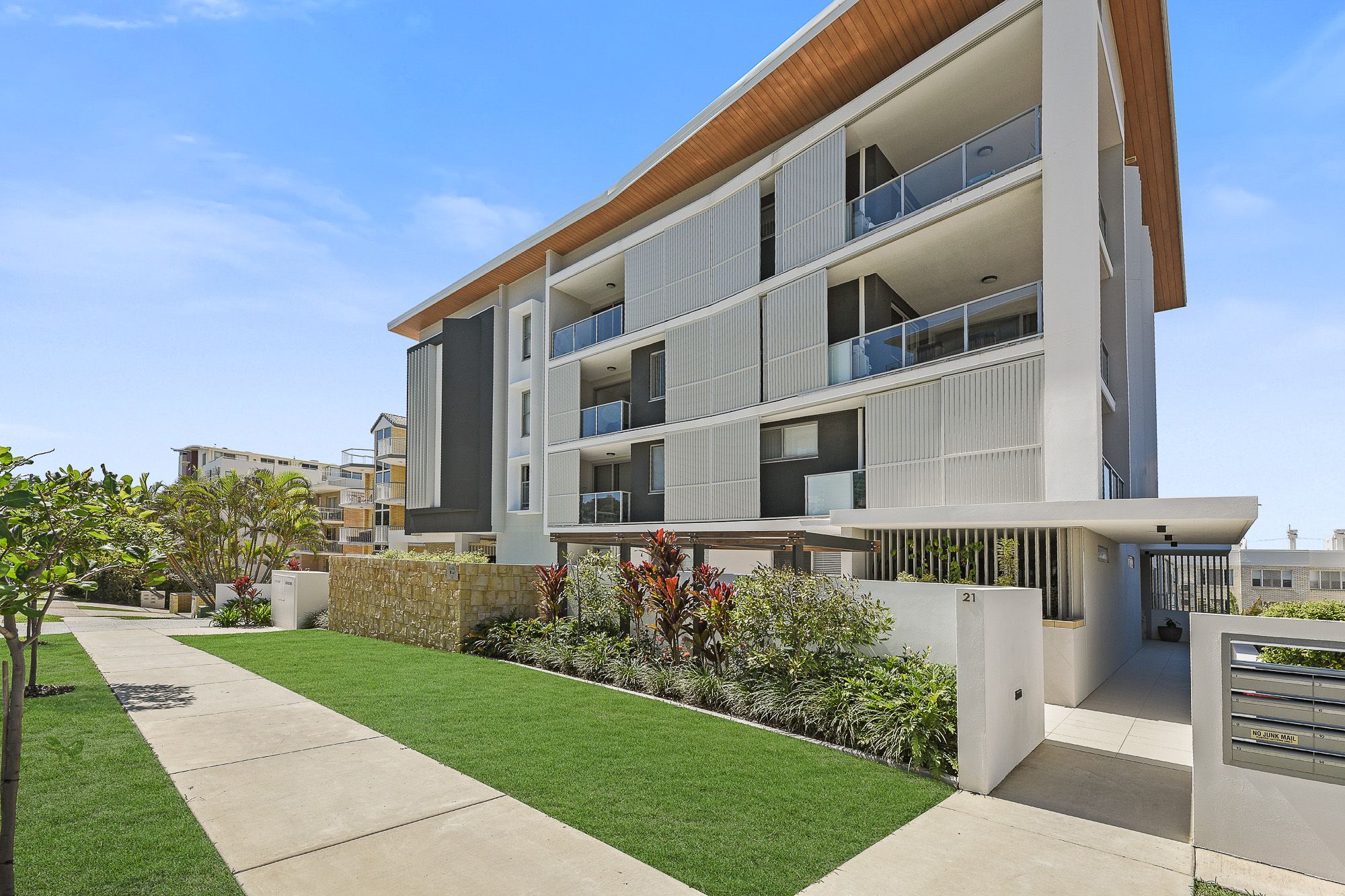 Real Estate For Sale 10/2123 Mahia Terrace Kings Beach , QLD