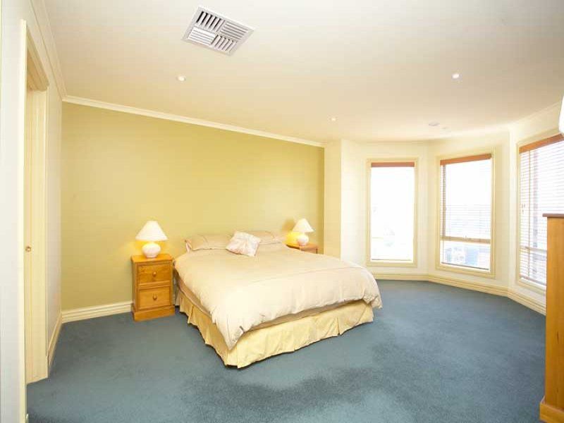 6 Salerno Crt, Point Cook - Thumbnail 8