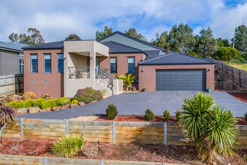 55 Riversdale Crescent, Bacchus Marsh Sweeney Estate Agents