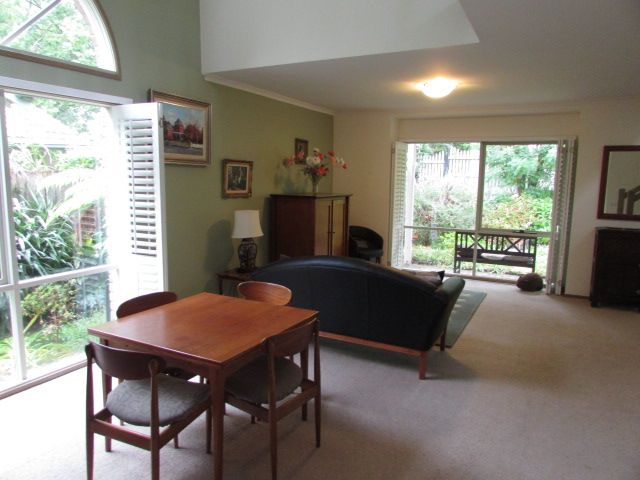 **Great location in picturesque street**