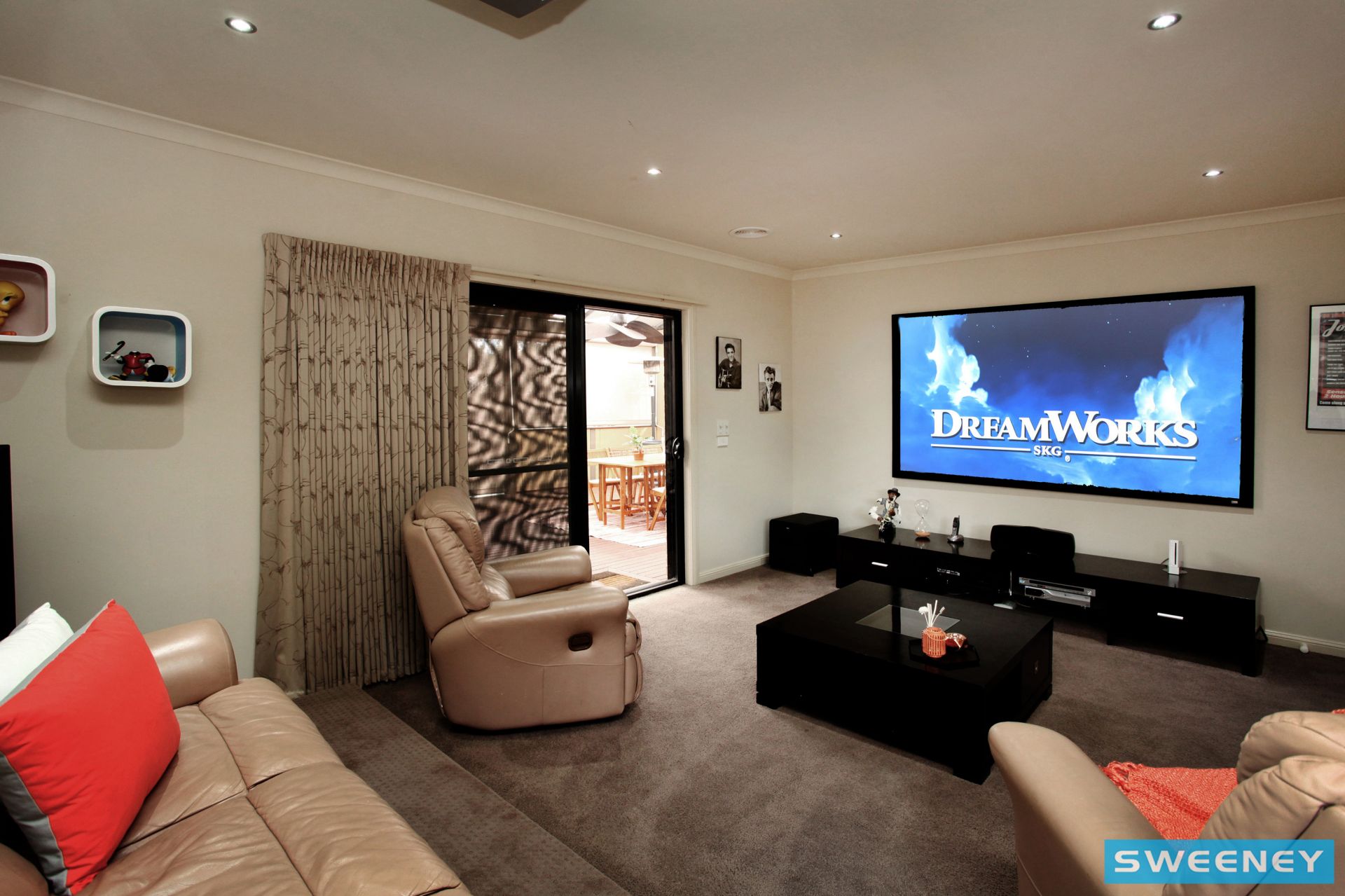 16 Oakview Parade, Caroline Springs - Thumbnail 8