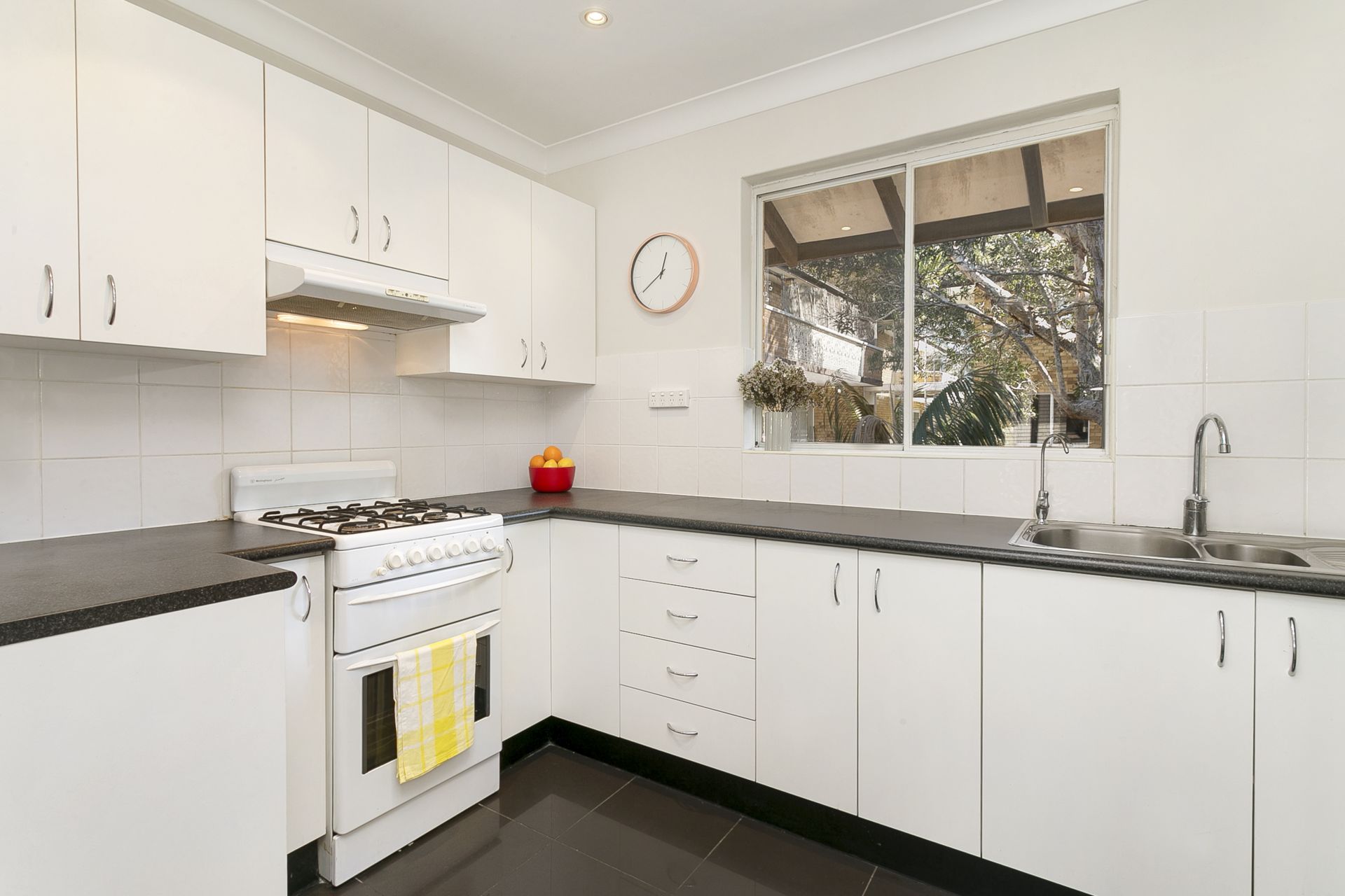 9/8 Stuart Street Collaroy NSW, Collaroy - Thumbnail 2