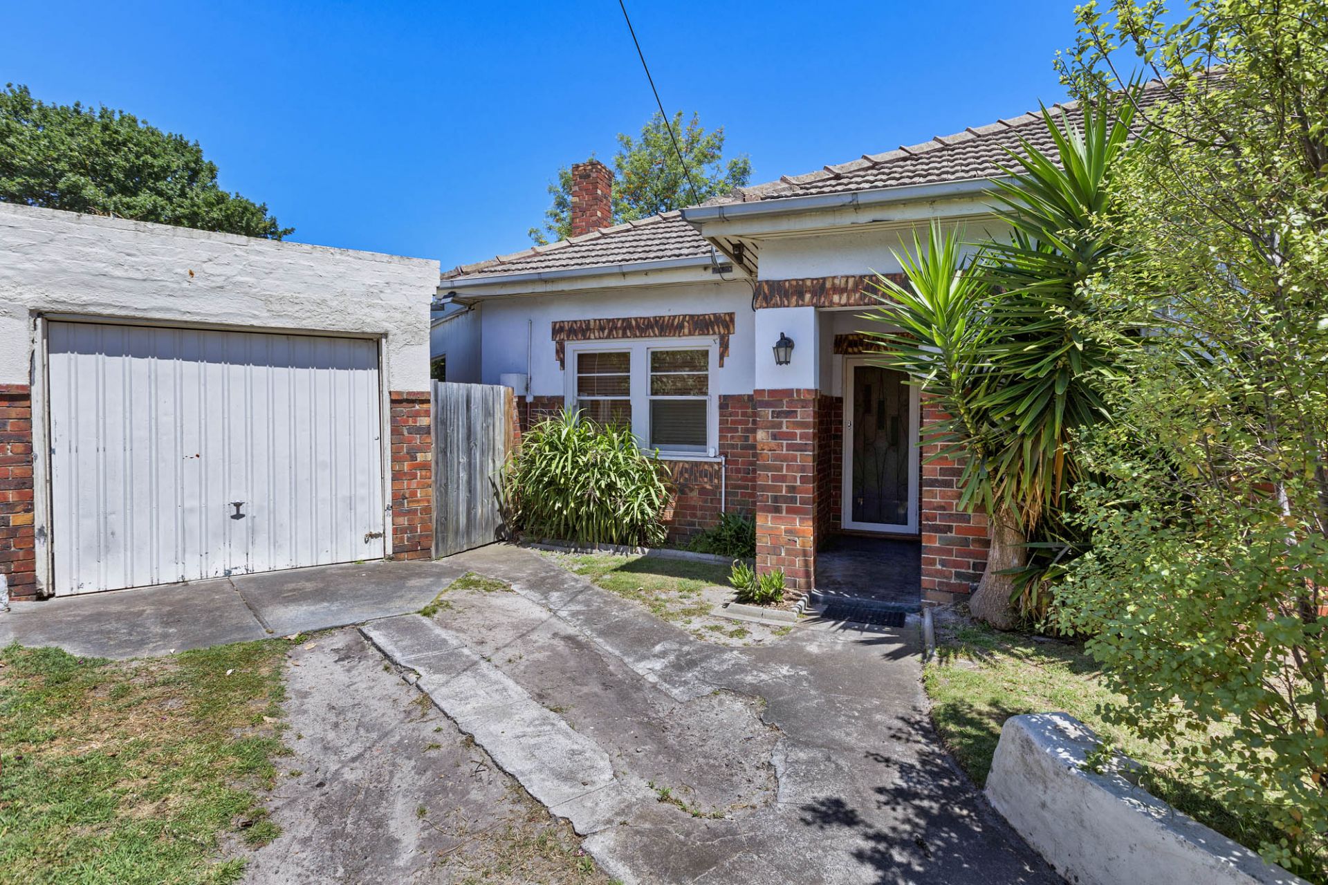 31 Ellington Street, Caulfield South - Thumbnail 2