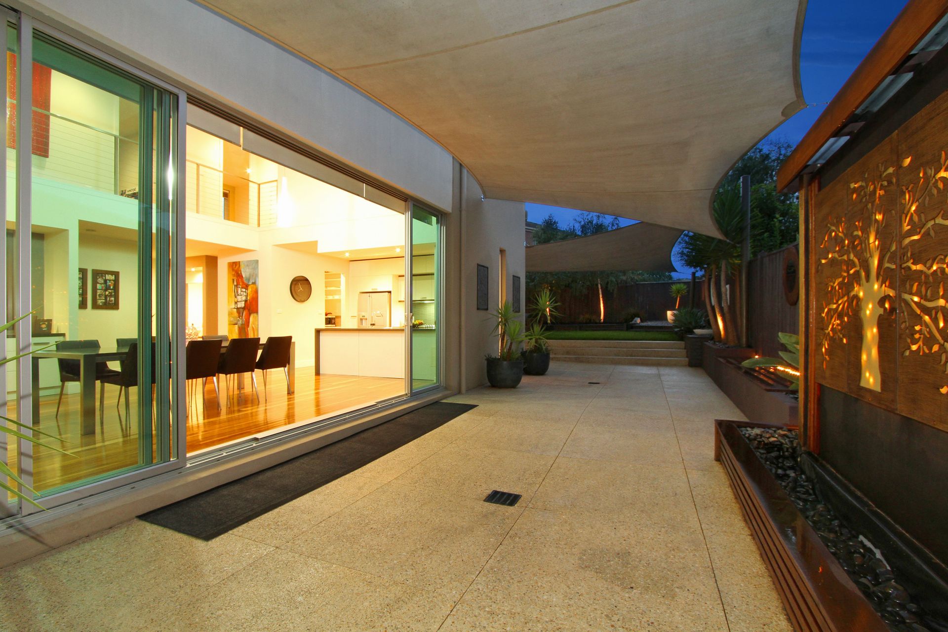 Contemporary Design With Spacious Sophisticated Style