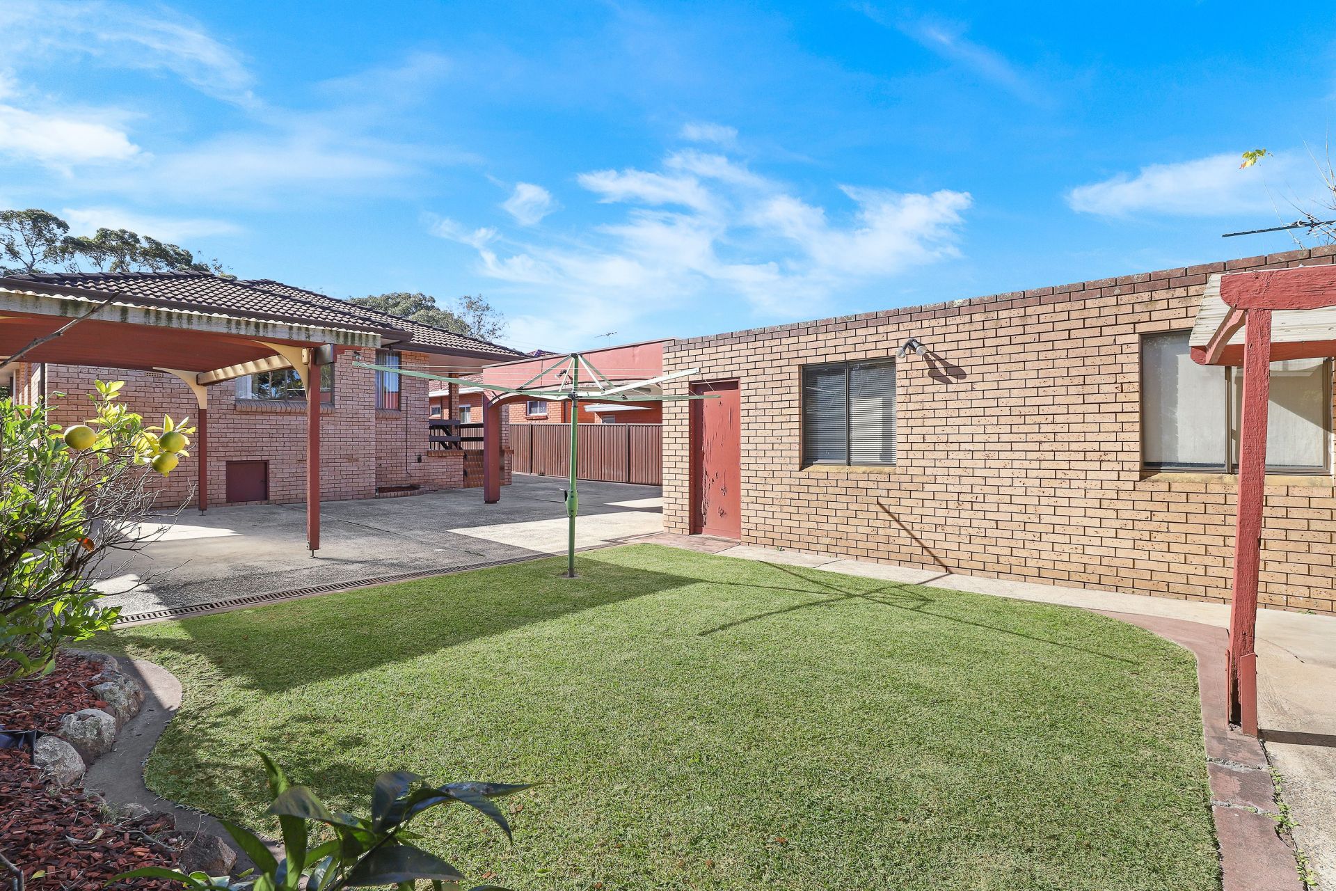 16 Clements Parade, Kirrawee NSW 2232