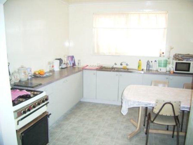 11 Thomson Ave, Laverton - Thumbnail 4