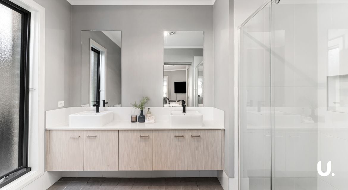 Colebee 6 Kirkwood Crescent