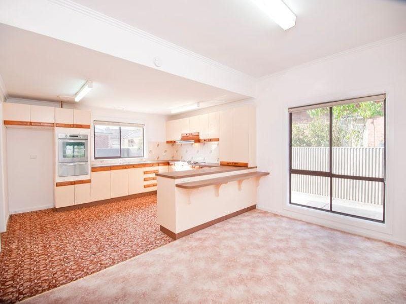 30 Armstrong Street COLAC VIC, Colac - Thumbnail 2